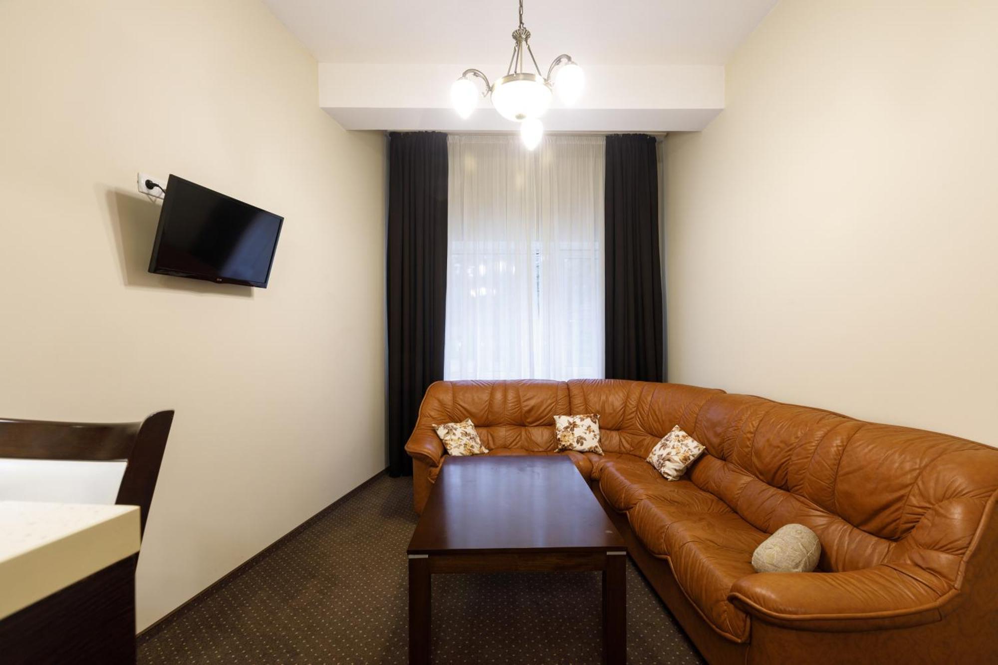 Hotel-Restaurant Complex Vensky Brovary Extérieur photo