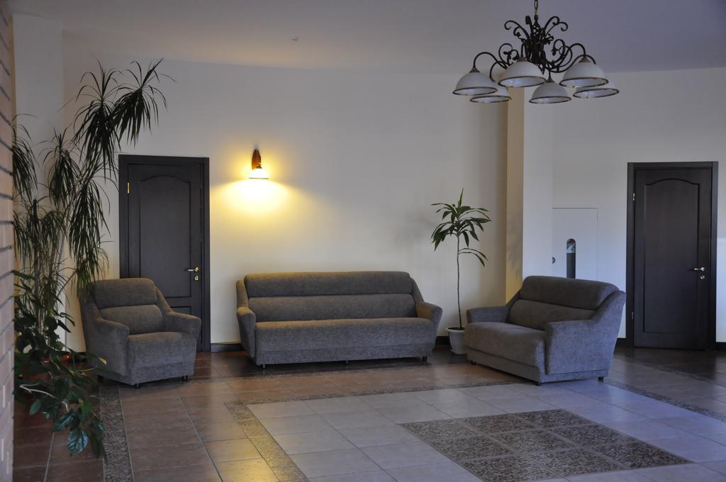 Hotel-Restaurant Complex Vensky Brovary Extérieur photo